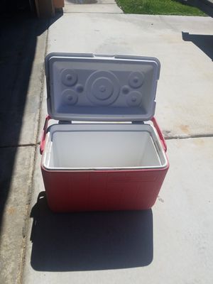 Photo Ice chest Coleman used 18 inches x 11 inches