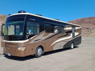 2008 fleetwood discovery 39R