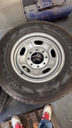 F250 tire and rims