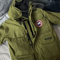 Canada Goose Expedition Parka Jacket XI Great Condition No Flaws