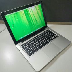 13" Macbook Pro Apple Working Great Intel Procesor  250gb Storage Os High Sierra,  Charger Included
