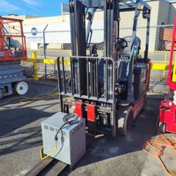 2018 FORKLIFT WHSE 5000# ELECTRIC For Sale!