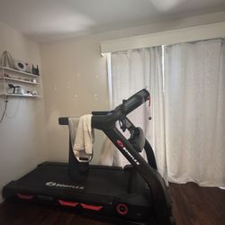 Barely Used Treadmill – Great Condition, Works Perfectly