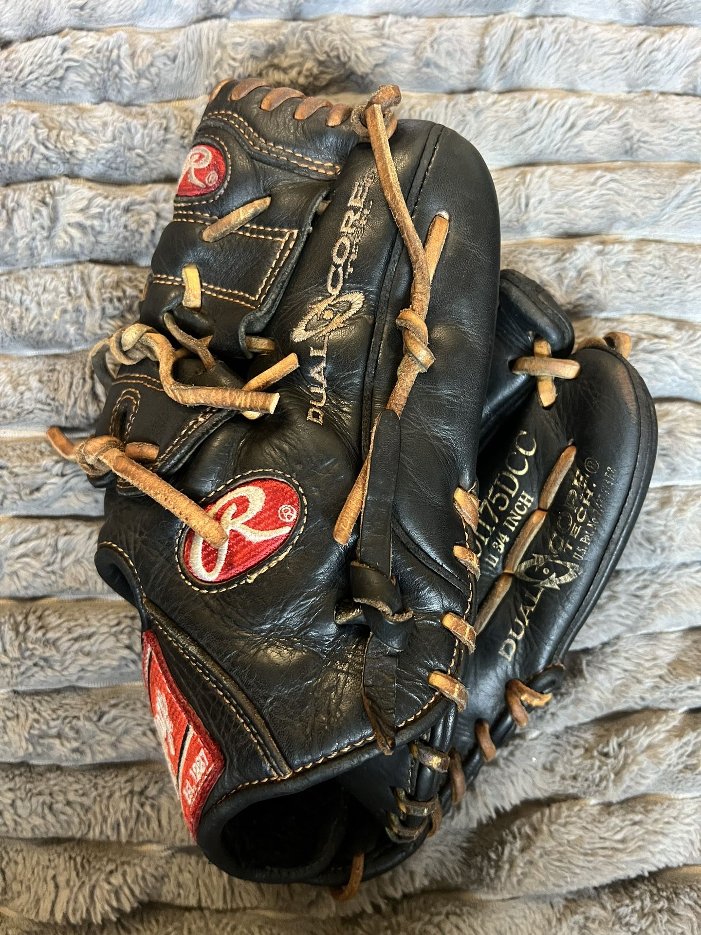 Rawlings Heart of The Hide Dual Core Baseball Glove 