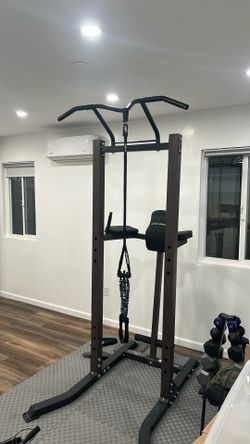 Pull Up Bar With Adjustable Band 
