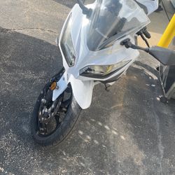 Kawasaki Ninja 300