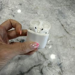 Apple AirPods 