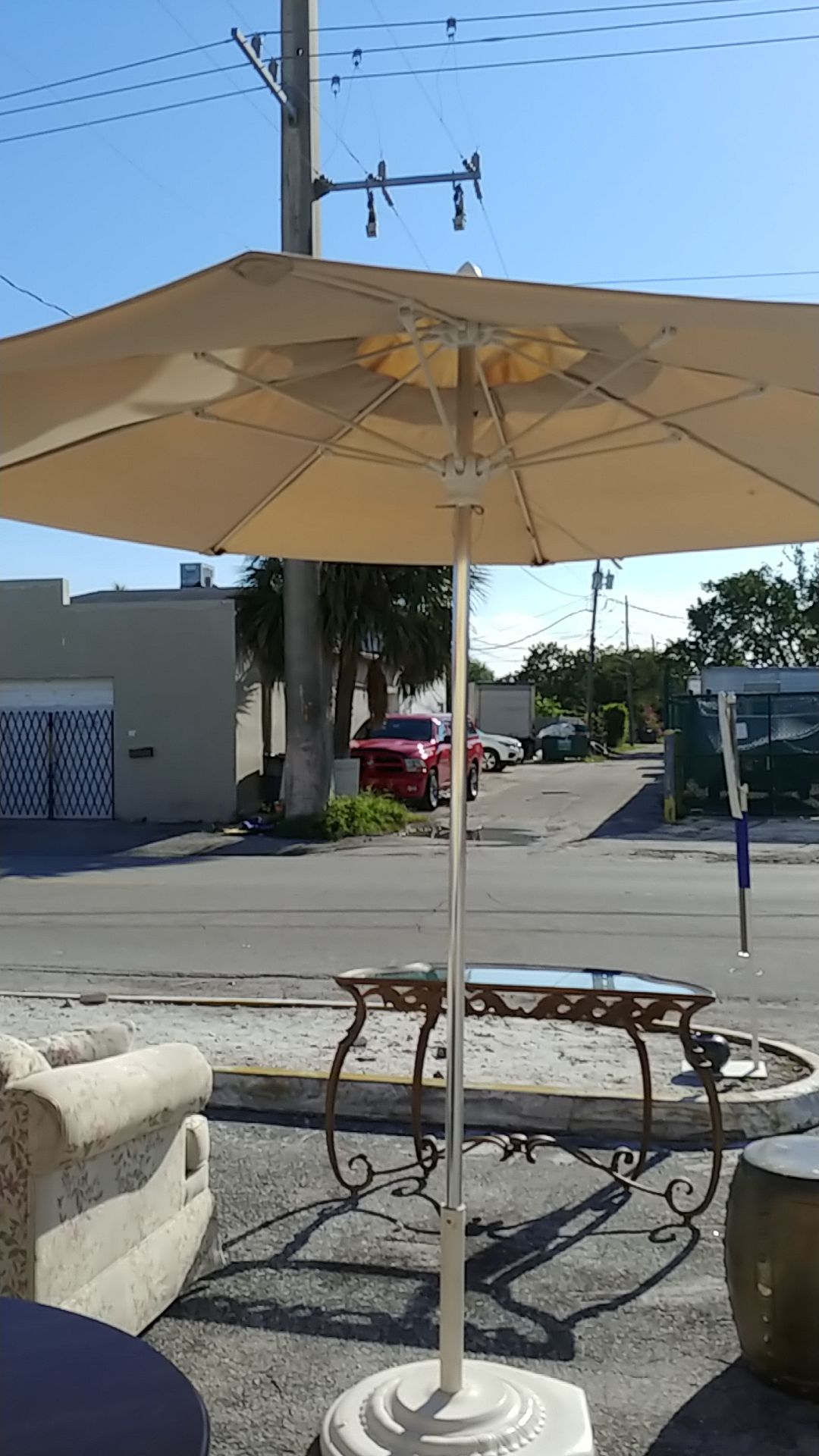 Commercial Fiberbuilt umbrellas with Tuuci base