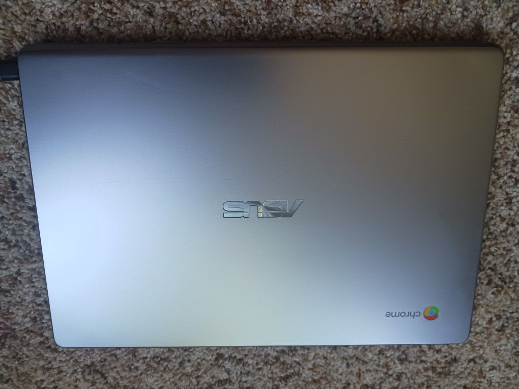 Brand New Asus Chromebook