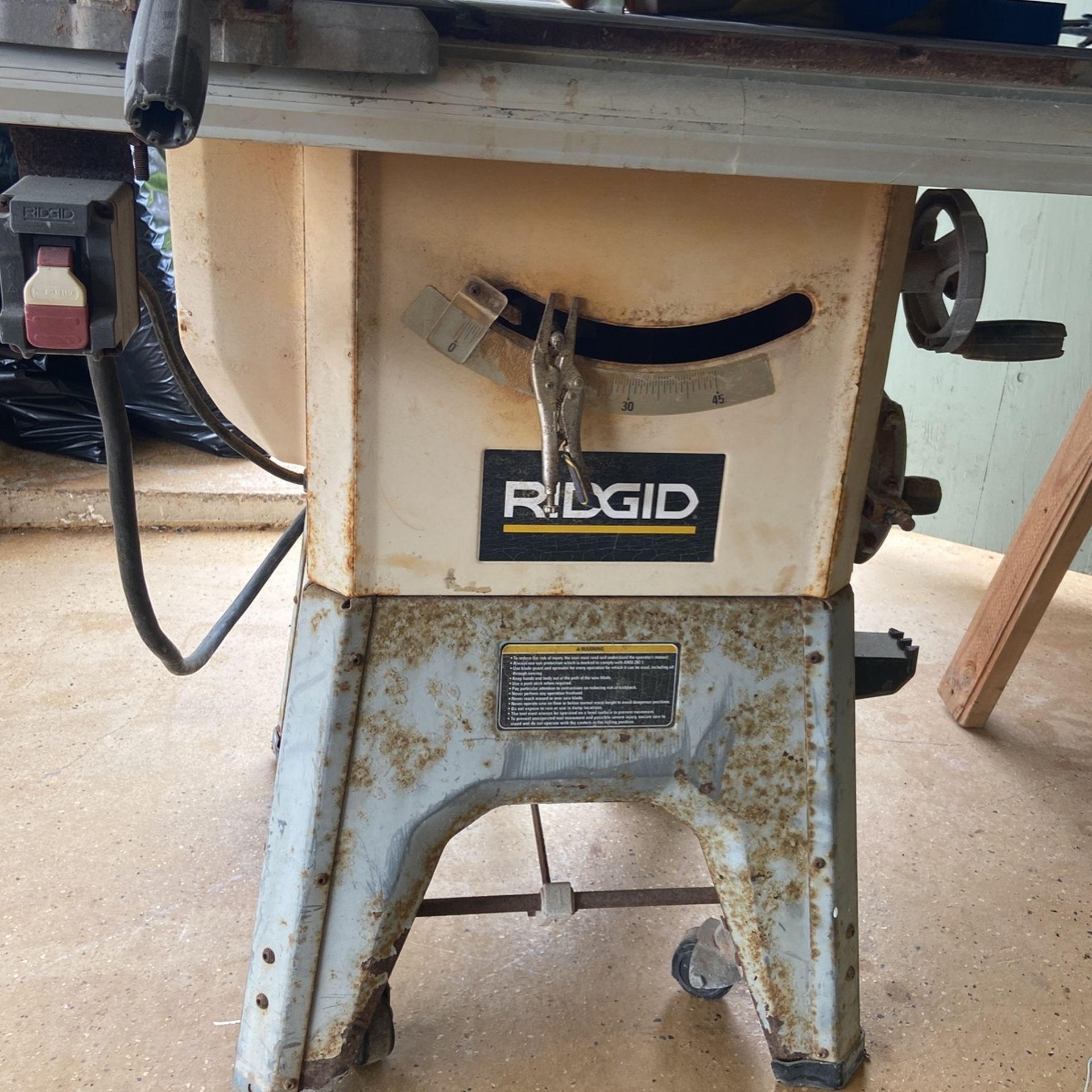 Ridge table Saw