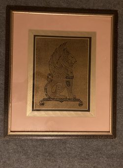 GORGEOUS REGAL “LION GUARDIANS” — Excellent Condition 