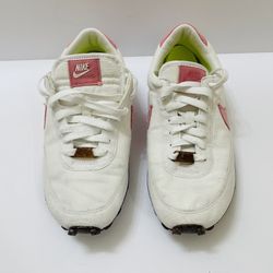 Nike Women’s Catechu Size 8.5 