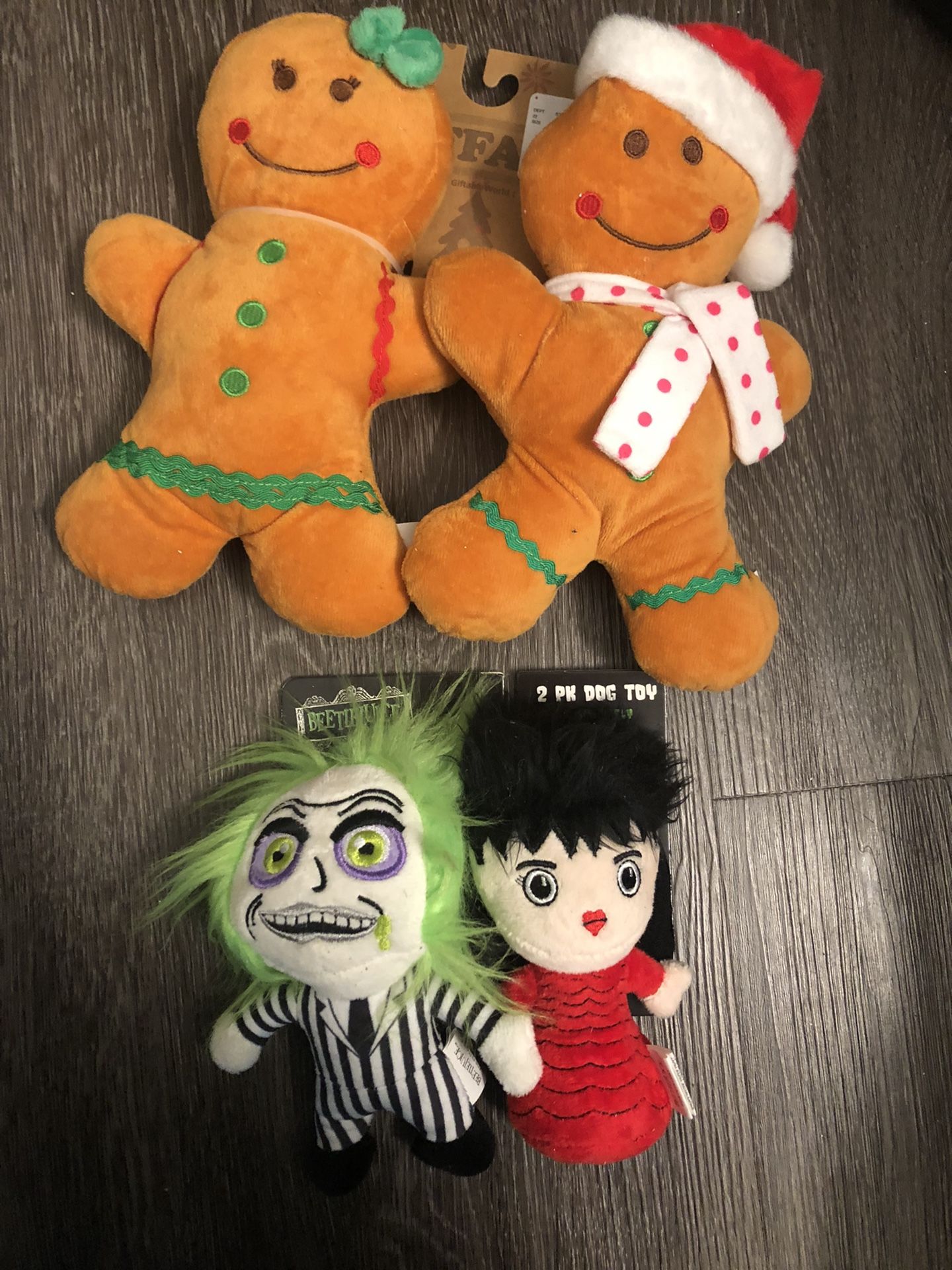 20 large dog pads and 4 new dog toys, all for $20