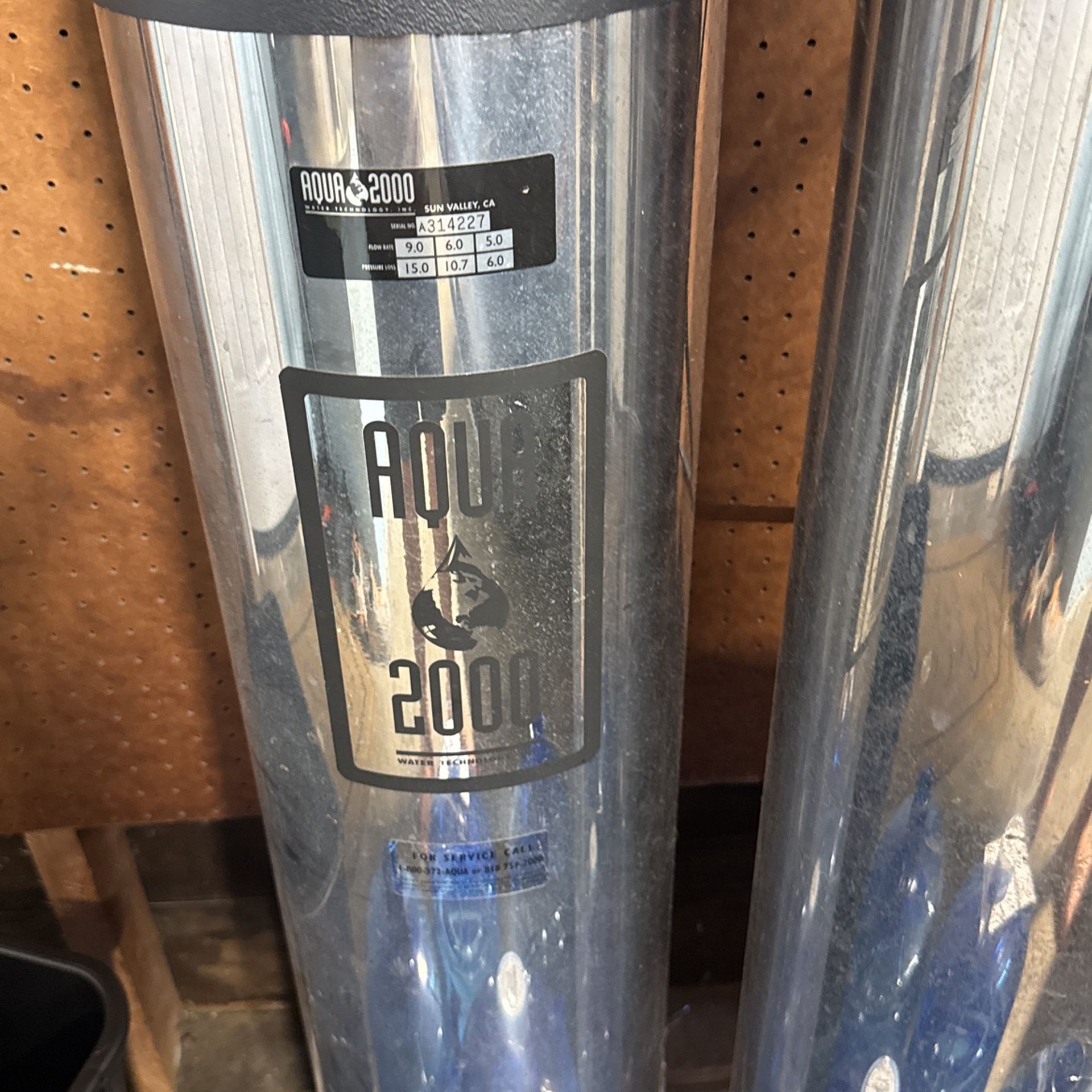 Aqua 2000 Home water softener With Salt Bucket