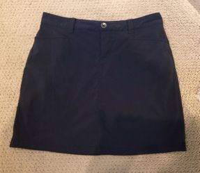 NWOT Eddie Bauer Travex jet black skirt. Sz 4