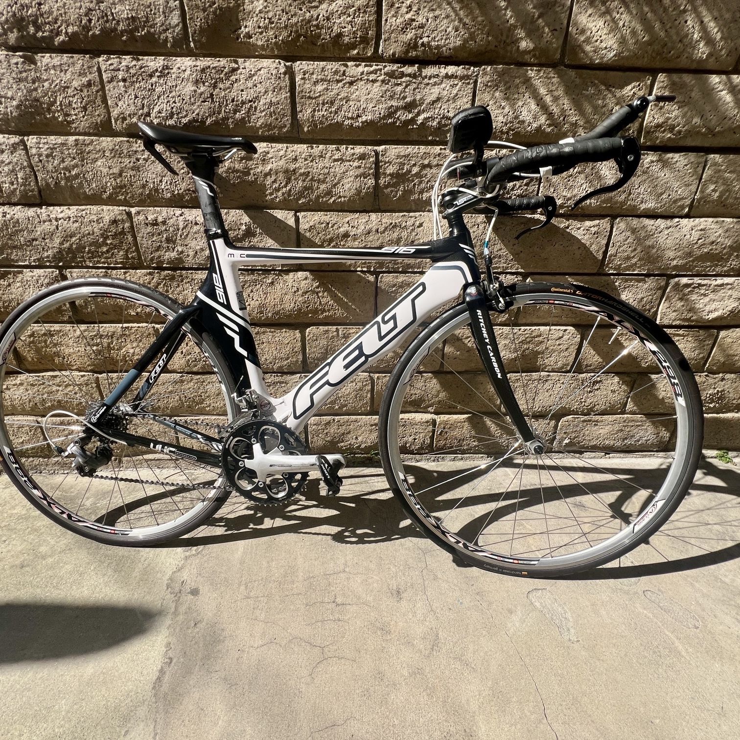 2012 Felt 52cm Carbon B16 Triathlon Bike