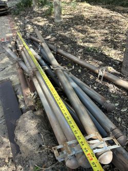 25 Metal Post With Brakets 8ft And 9ft