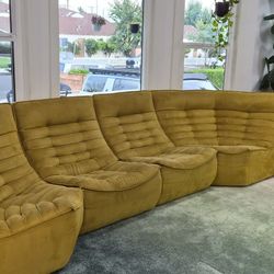 Scandinavian Design Brand 5-piece Modular Sectional