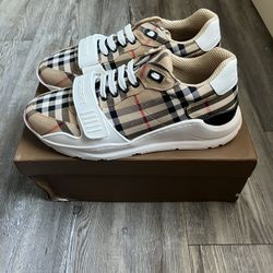 Burberry Shoes 
