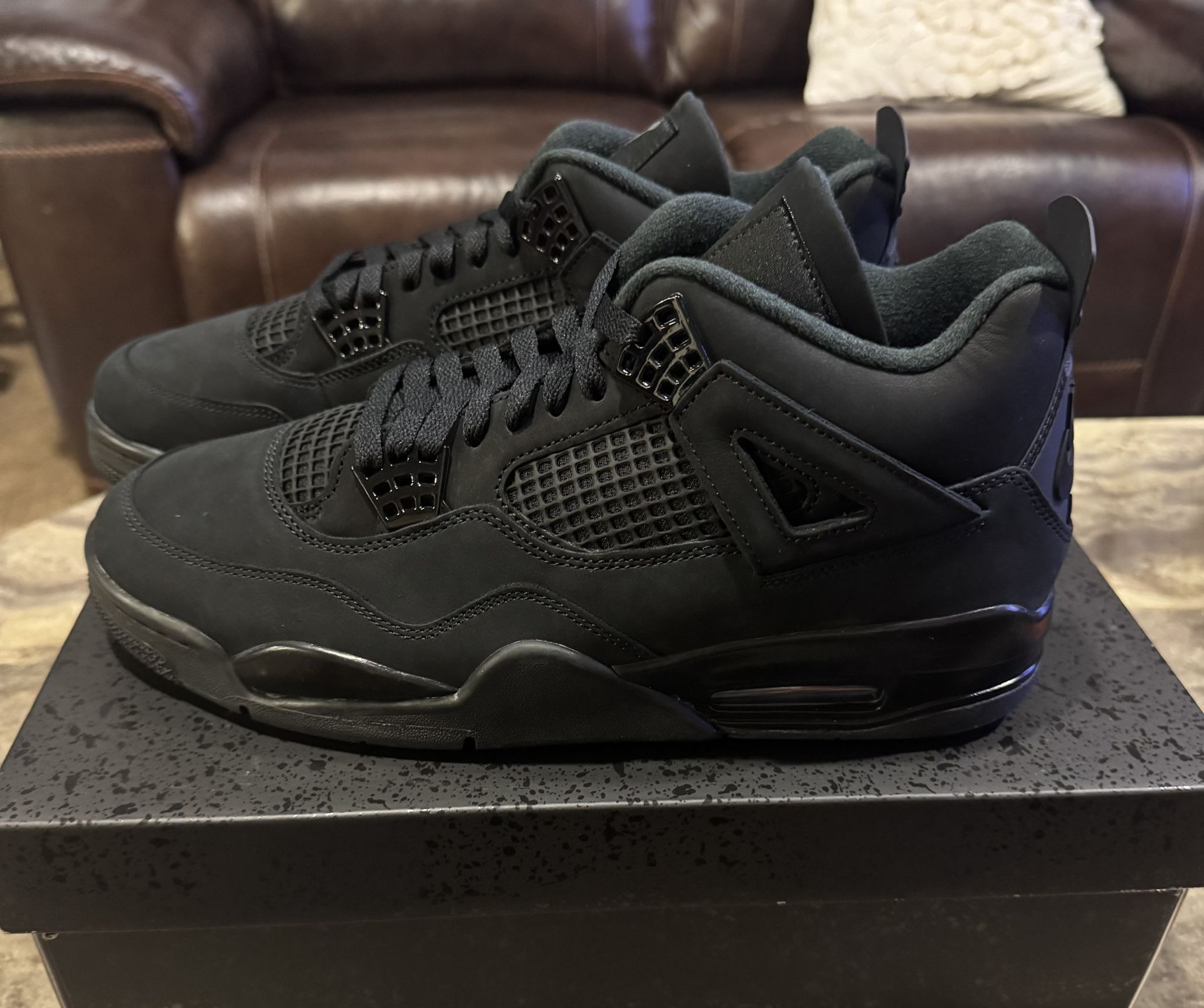 Jordan 4 Retro