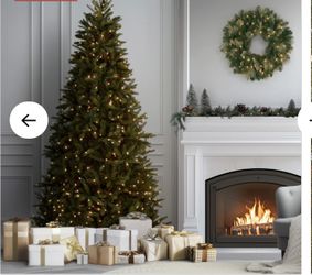 NEW In Box Pre-Lit 7.5’ Christmas Tree (Cotswold area)