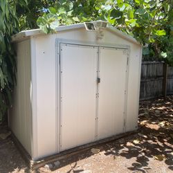 7x7.6 ft Outdoor storage shed