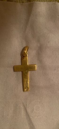 Cross pendant