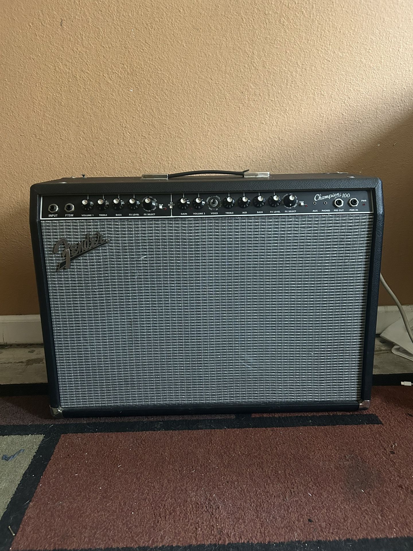 Fender Champion 100 Combo Guitar Amplifier