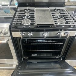 GE Gas  Stove Good Condition 