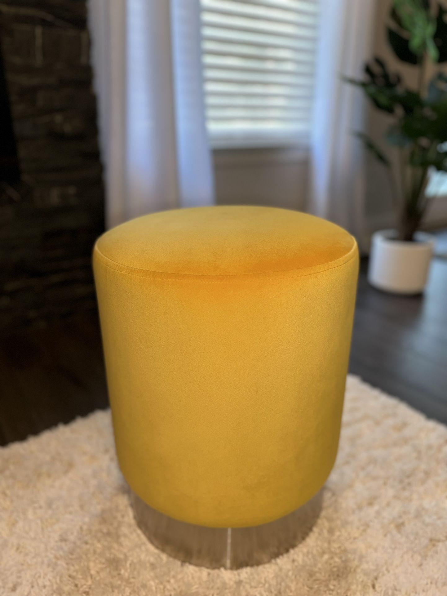 Small Modern Round Upholstered Yellow Velvet Vanity Ottoman Stool with Silver Trim. Ottoman Footrest for Living Room /Bedroom