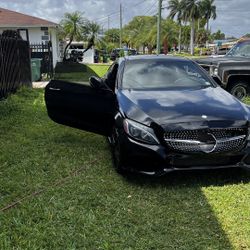 MERCEDES-BENZ C-300 (ONLY FOR PARTS)