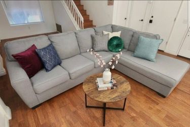Oversized Sectional great condition!