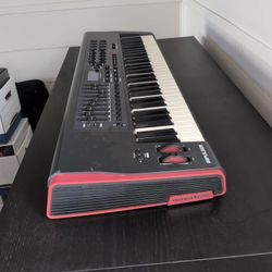 Novation Impulse 61 - 61 Key Midi Controller