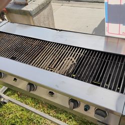 BBQ grill for sale this is a very well known name brand and is stainless steel construction including is tubular frame gas or charcoal