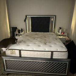 queen mattress and frame 