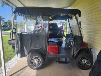D5 Maverick 2+2 Golf Cart