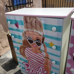 New Barbie 5 Drawer Dresser Chest 