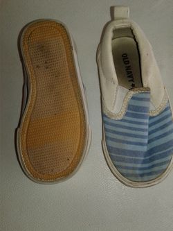 Boys shoes