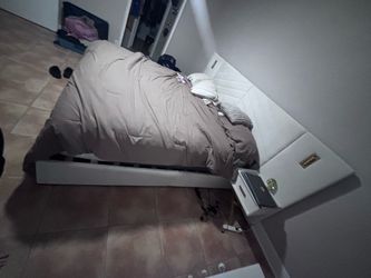 King bed frame with mattress brand new