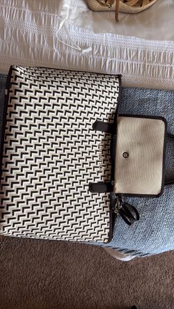 Lululemon classic knit Tote 18L with zigzag pattern