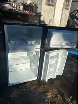 Small Refrigerator