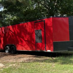 2020 Diamondback Cargo 26’ Enclosed Trailer