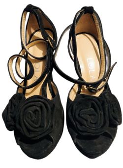 Gorgeous black Velvet Stiletto Size 5