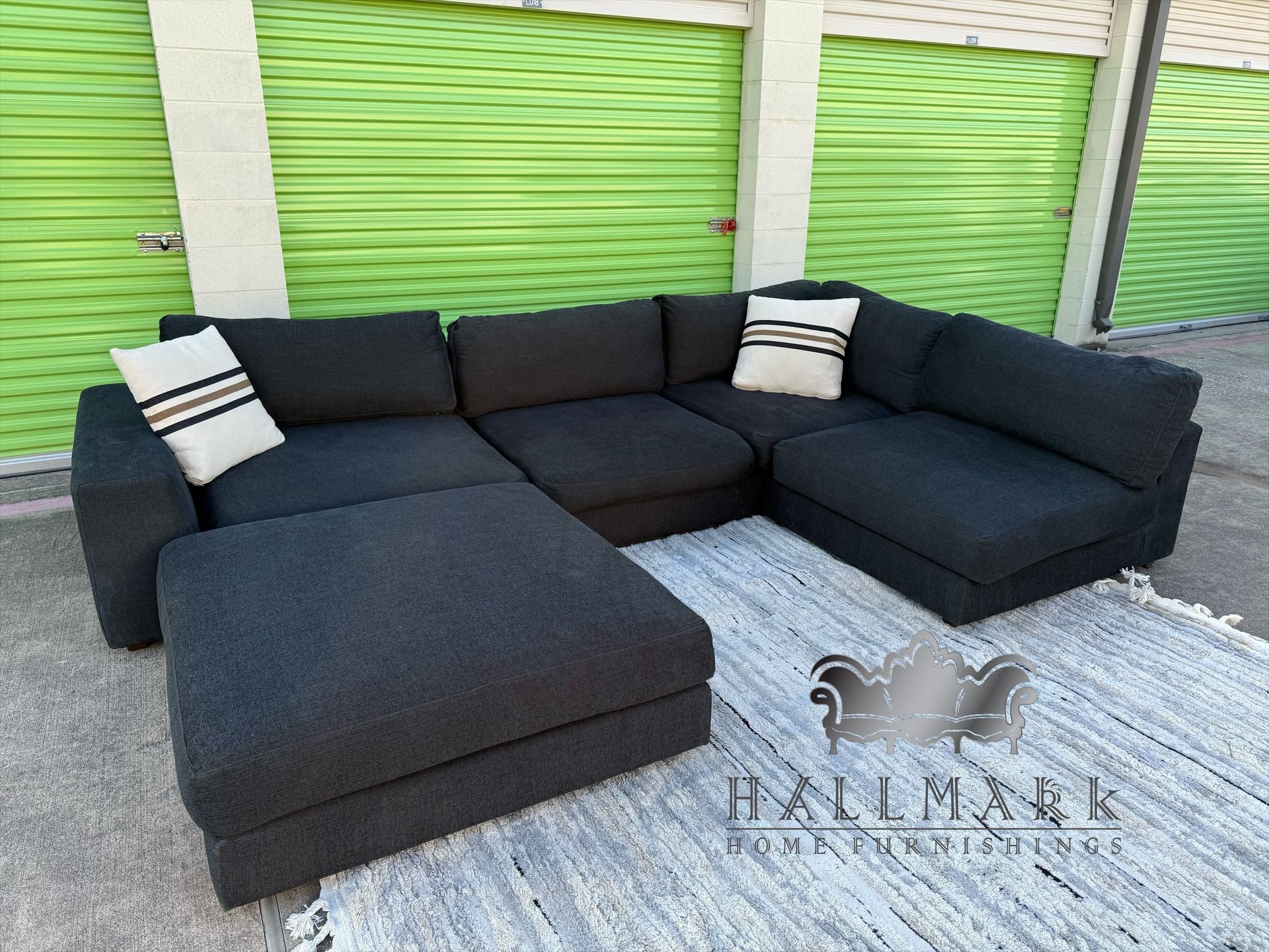 Cindy Crawford 5-Piece Sectional Couch (Delivery Available)