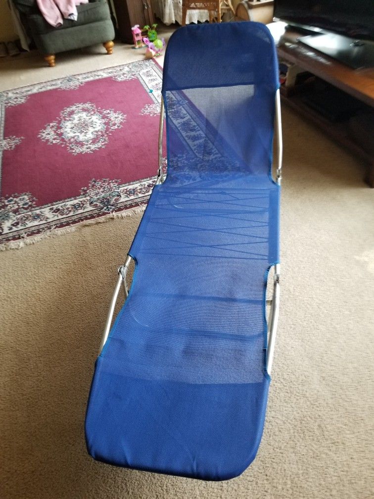Fold Out Lounger