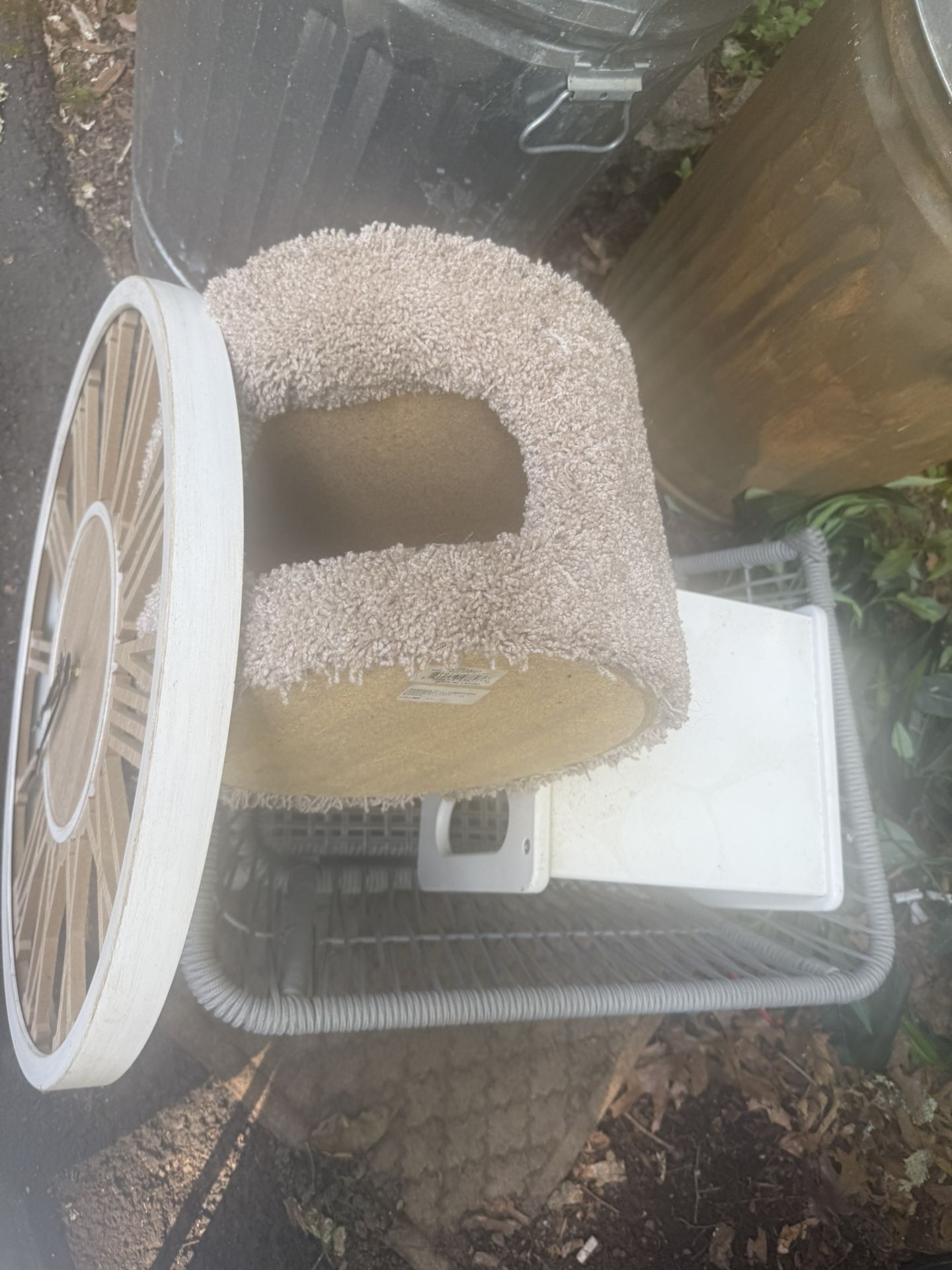 Cat Bed- Rugged. Moving!