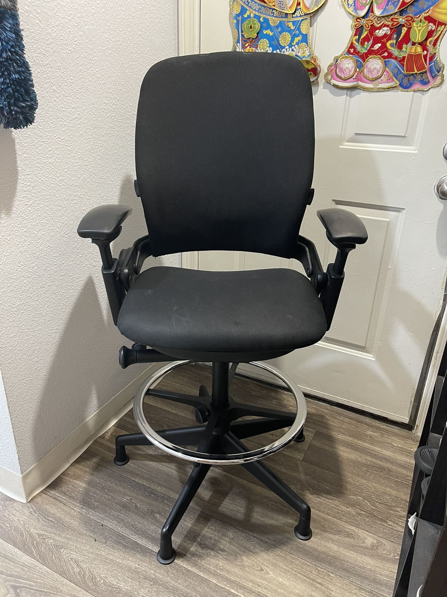 Steelcase Leap V2 Tool Office Chair  . FULLY LOADED . READ DESCRIPTION !!