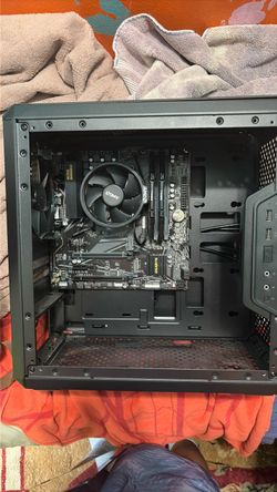r PC Case with Gigabyte Motherboard and AMD CPU