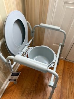 Drive Medical Folding Bedside Commode Chair(brand new never used)