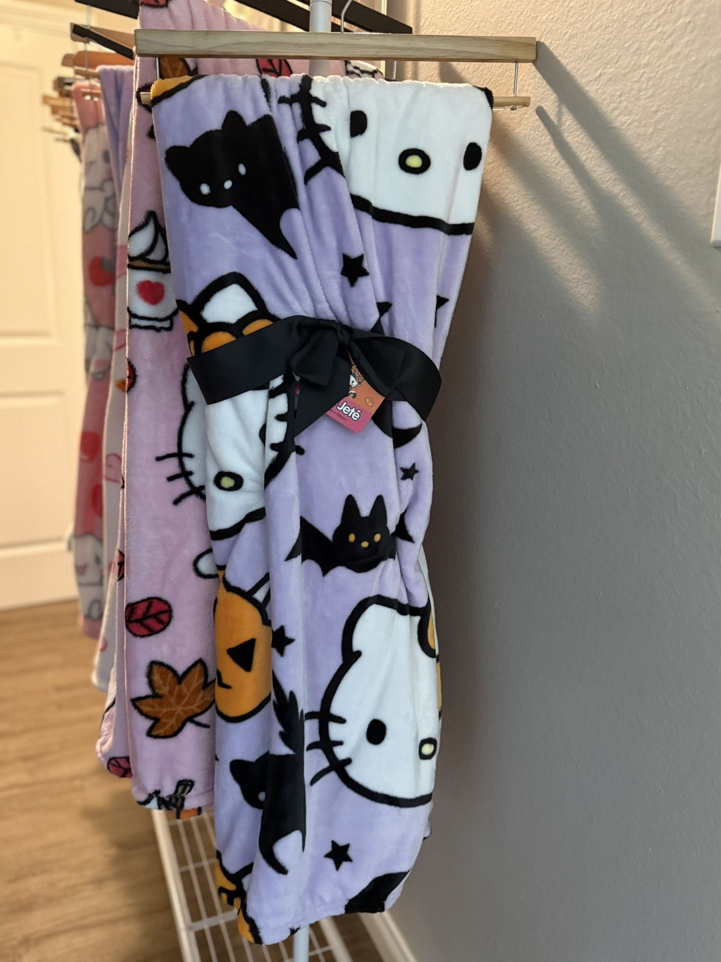 Hello Kitty Halloween Blanket